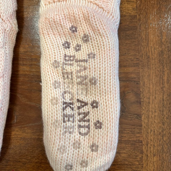 Jane and Bleeker Fleece Non Slip Cable Knit Socks, Pink - Picture 2 of 5